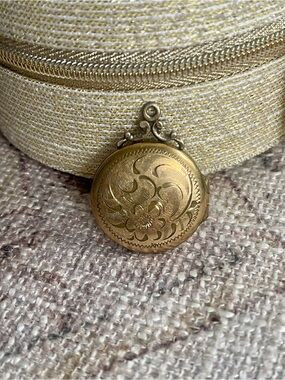 Antique Victorian Floral Gold Filled Locket Pendant